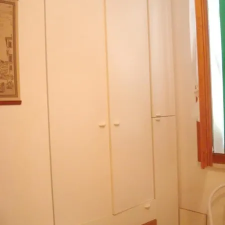 Charming In - 38 M² - Parking Apartament